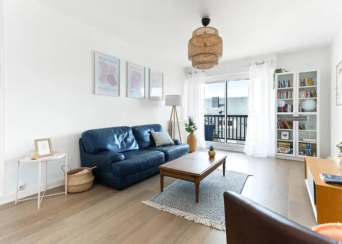 Le Cosy Avec Piscine, Balcon Et Parking